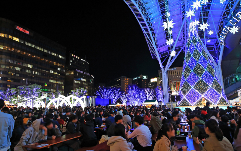 画像：シックで大人の雰囲気が漂うクリスマス空間